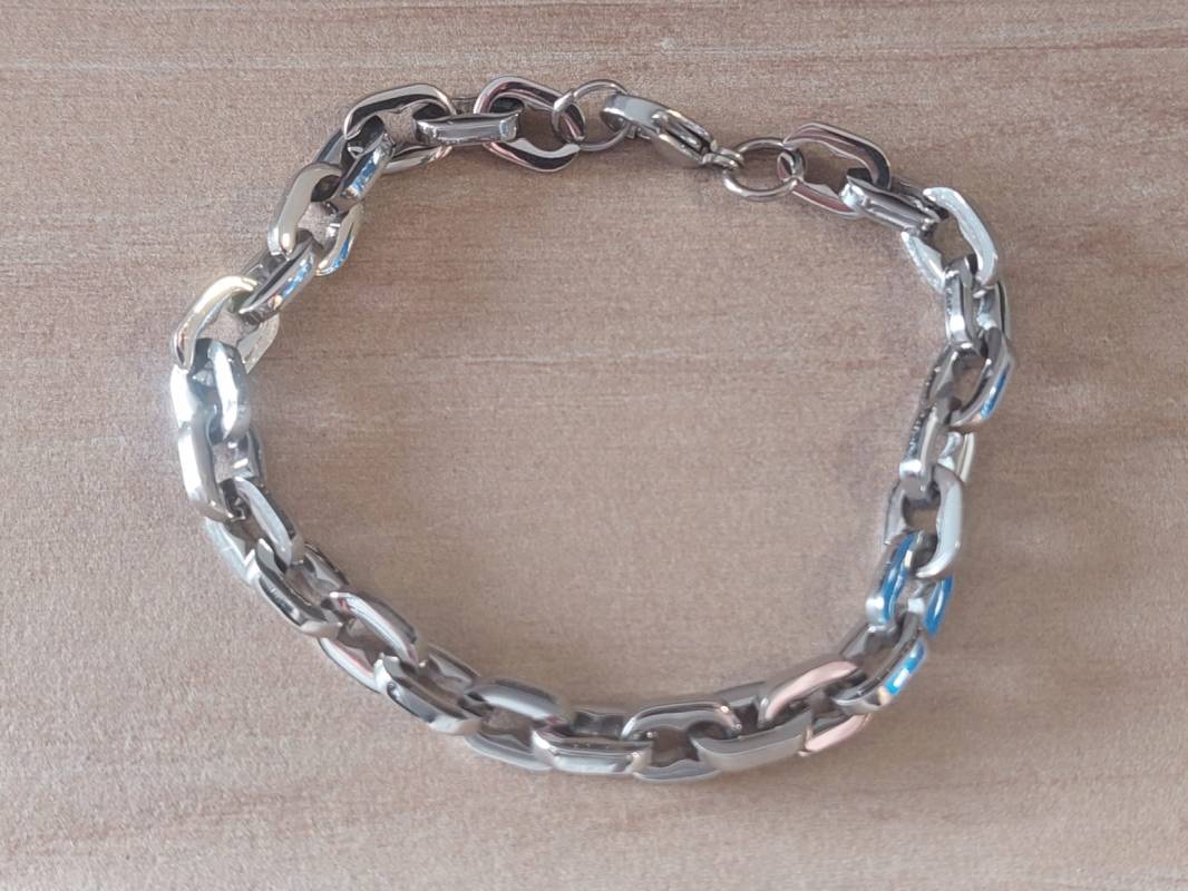 PULSERA DE ACERO FORCET PULIDA 7MM. LARGO 22 CM
