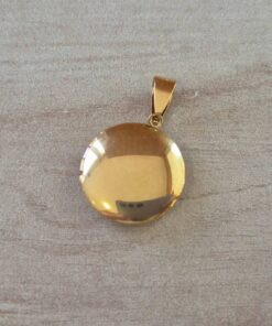 DIJE DE ACERO DORADO RELICARIO REDONDO LISO. TAMAÑO 20 MM