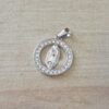DIJE DE ACERO MEDALLA REDONDA CALADA VIRGEN DE GUADALUPE CON STRASS. TAMAÑO 20 MM