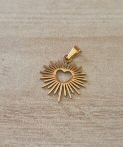 DIJE DE ACERO DORADO SAGRADO CORAZON. TAMAÑO 17 MM