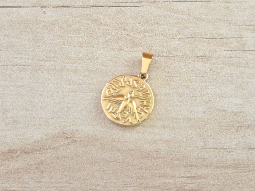 DIJE DE ACERO DORADO MEDALLA DEL ESPIRITU SANTO. TAMAÑO 18 MM