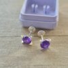 ABRIDOR PLATA CUBIK REDONDO ENGARZADO CUATRO PUNTAS GRANDE COLOR LILA