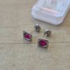 ABRIDOR DE ACERO CUADRADO CON STRASS FUCSIA