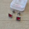 ABRIDOR DE ACERO CUADRADO CON STRASS ROJO