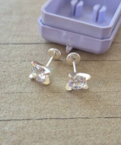 ABRIDOR PLATA CUBIK REDONDO ENGARZADO CUATRO PUNTAS GRANDE COLOR BLANCO