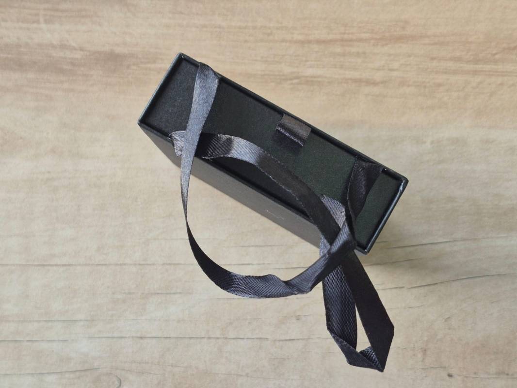 ESTUCHE PARA CONJUNTO COLOR NEGRO, TAMAÑO 9 x 9 CM. 12 UNIDADES - Imagen 2
