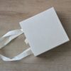 ESTUCHE PARA CONJUNTO COLOR MARFIL, TAMAÑO 9 x 9 CM. 12 UNIDADES