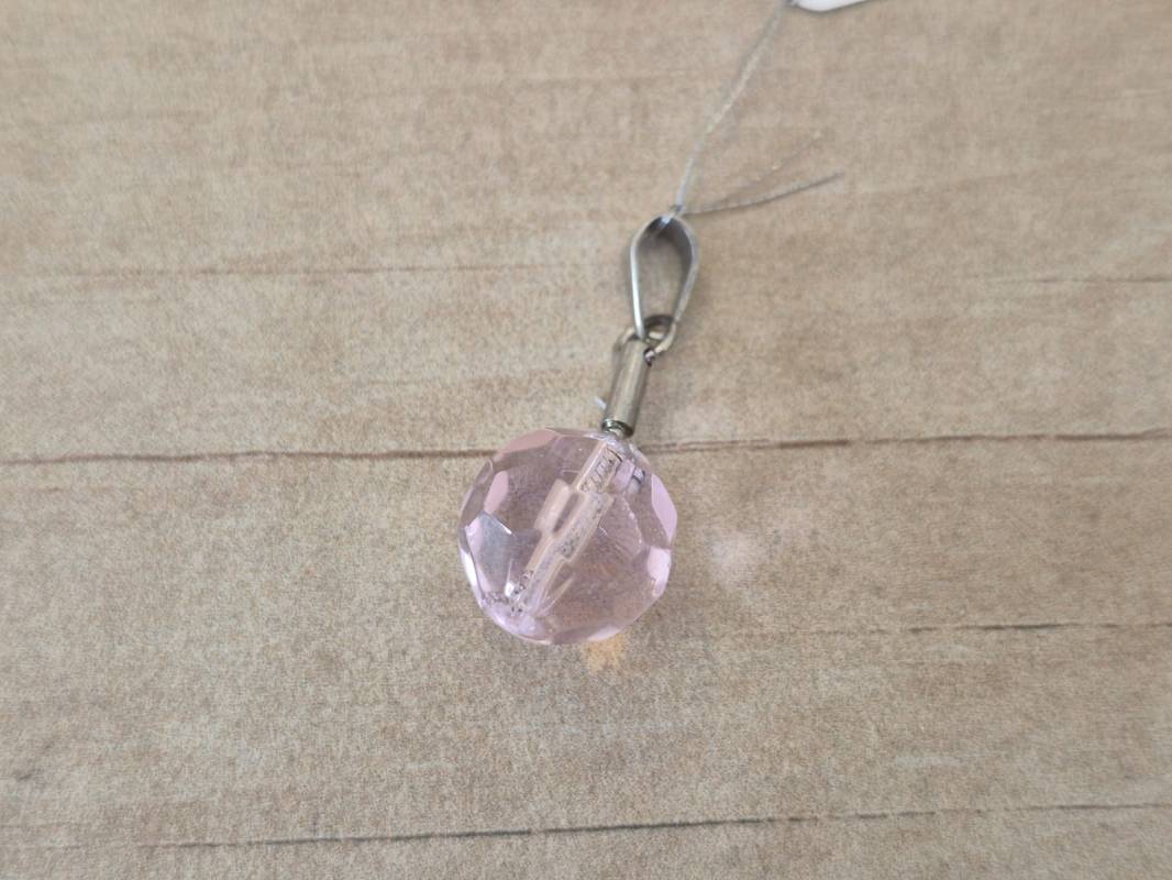 DIJE DE ACERO ACRÍLICO ROSA 15 MM.