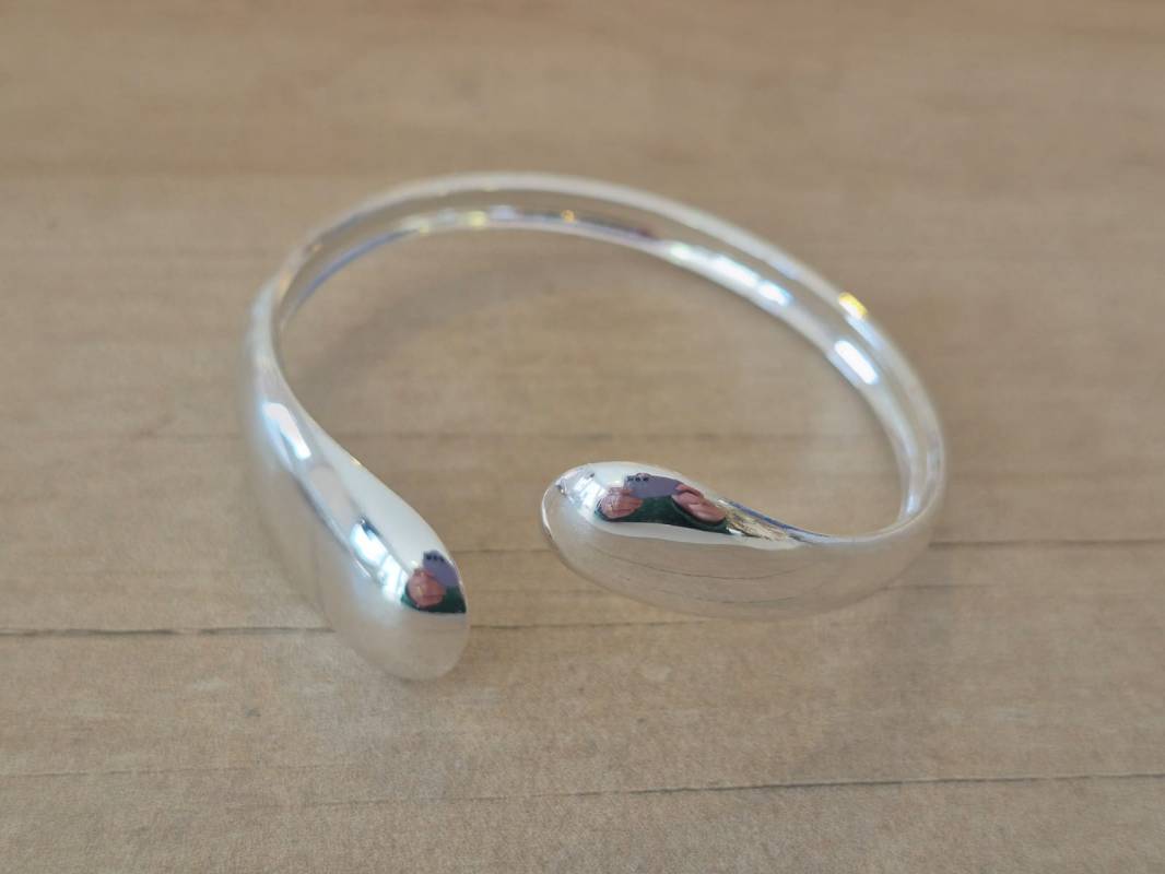 PULSERA DE ACERO BLANCO ESCLAVA ABIERTA