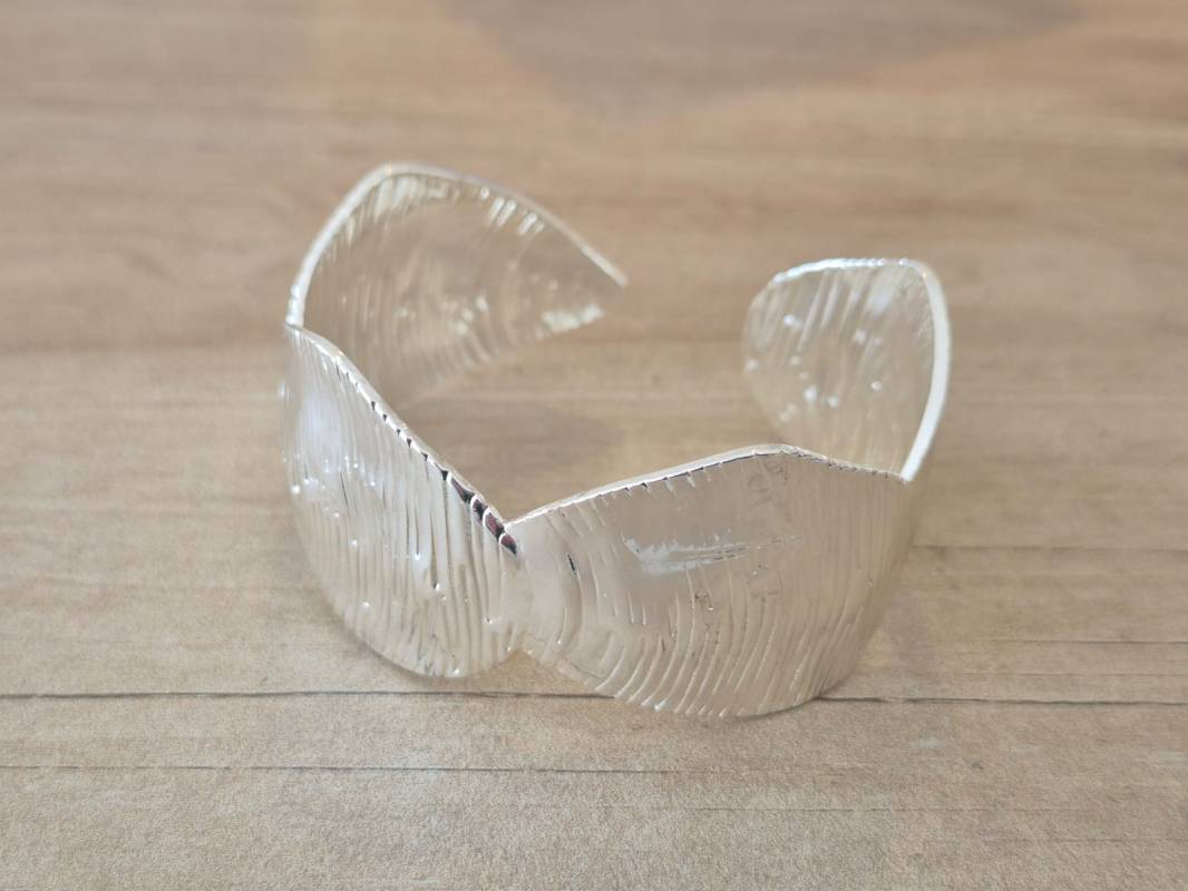 PULSERA DE ACERO BLANCO ESCLAVA ABIERTA