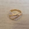 ANILLO DE ACERO DORADO HOJAS CON STRASS ENTRELAZADAS