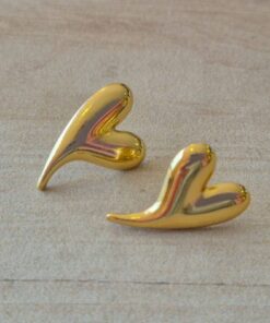 ARO DE ACERO DORADO FORMA DE CORAZON CON FRU FRU. TAMAÑO 15 X 25 MM