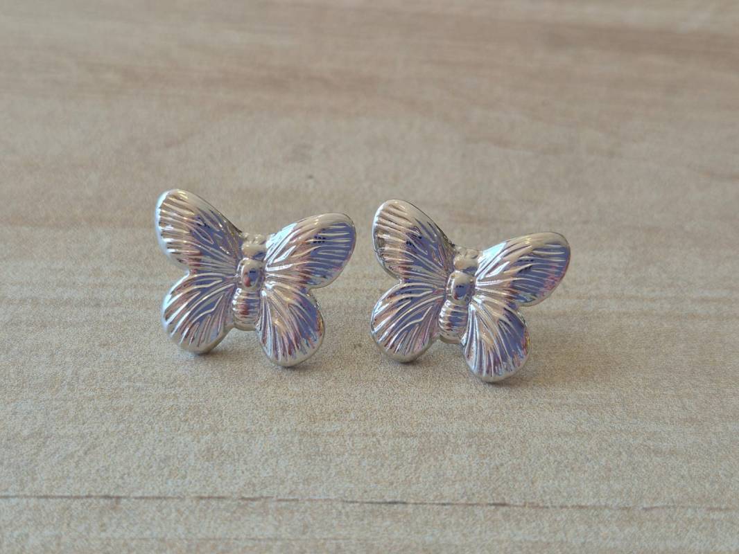 ARO DE ACERO MARIPOSA. TAMAÑO 16 X 20 MM